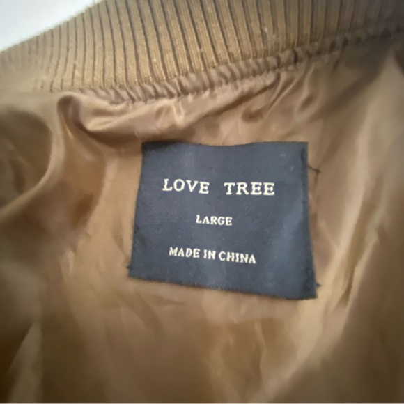 Camouflage bomber jacket: Large **w168 - Picture 8 of 14